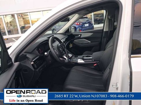 Used 2024 Acura MDX SH-AWD image 12