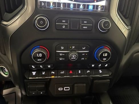 Used 2020 Chevrolet Silverado 3500 LTZ w/ LTZ Premium Package AWD/4WD image 23