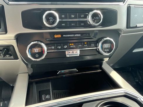 Used 2022 Ford F250 Lariat image 35