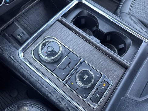 Used 2021 Ford Expedition Limited AWD/4WD image 20