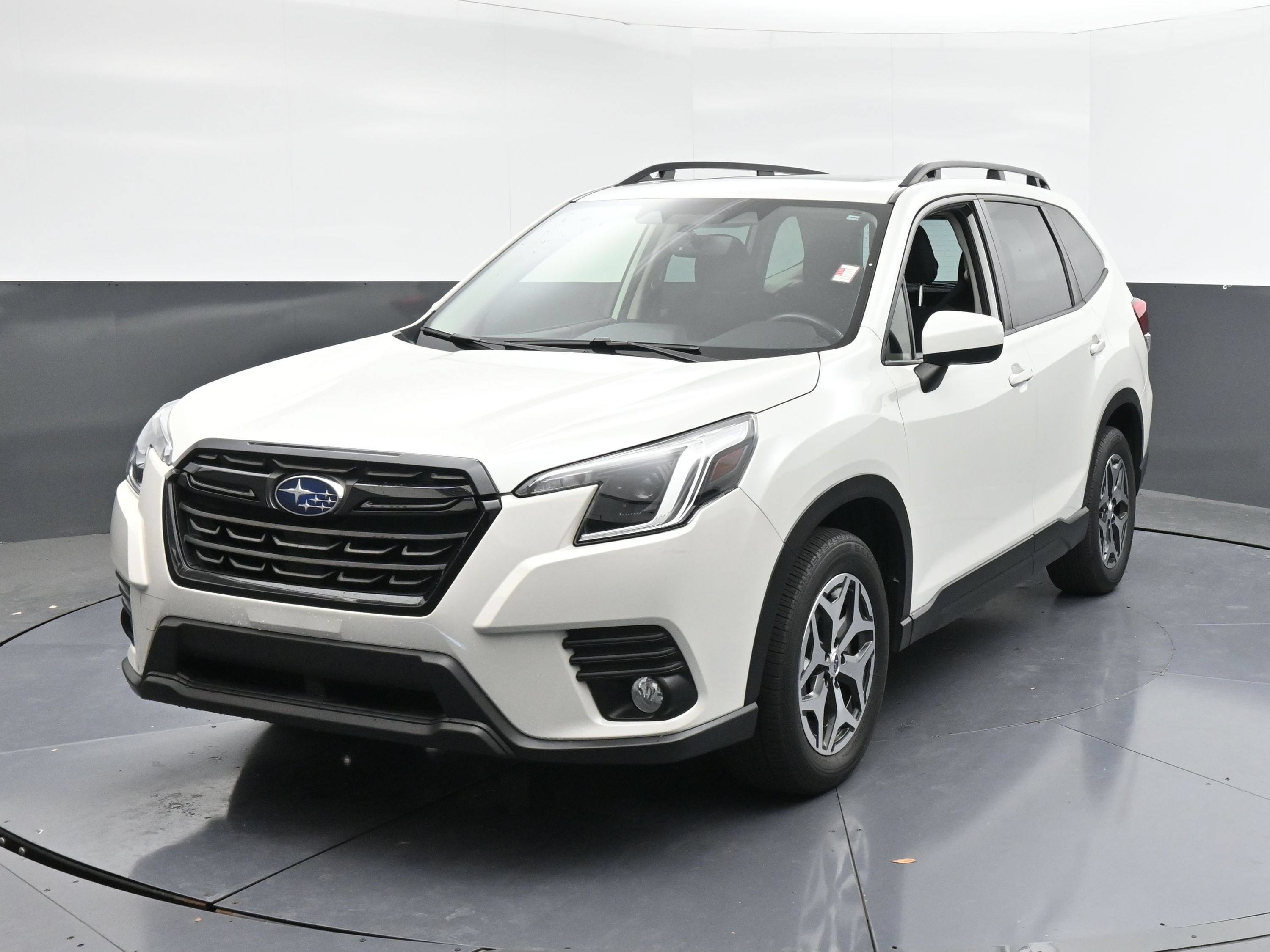 Used 2023 Subaru Forester Premium AWD/4WD image 4