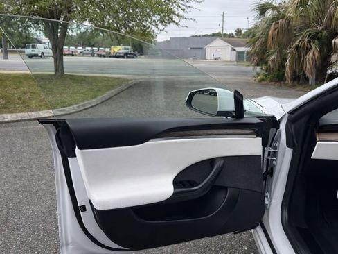 Used 2021 Tesla Model S Long Range image 10