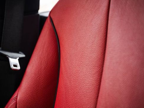 Used 2017 BMW 330i xDrive Wagon image 30