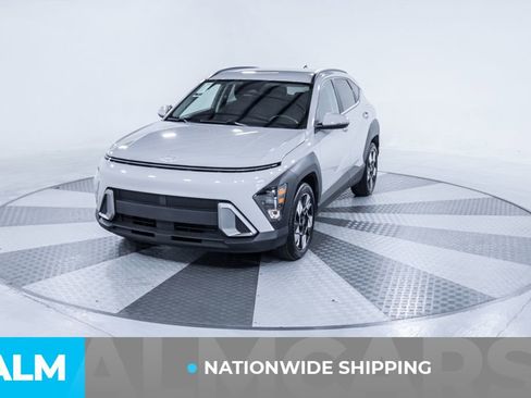Used 2025 Hyundai Kona SEL image 2