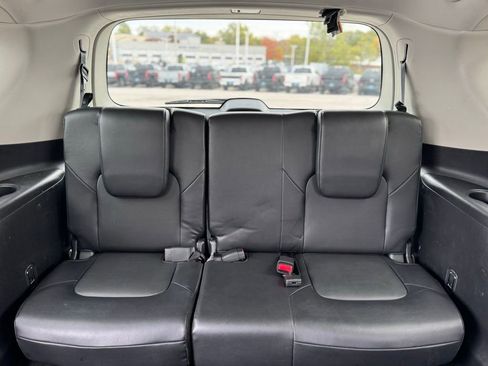 Used 2024 Nissan Armada SV image 25