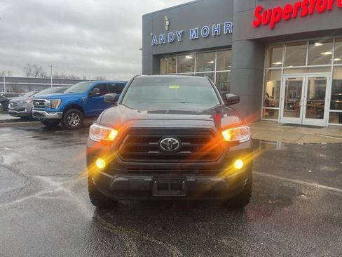 Used 2022 Toyota Tacoma SR image 12