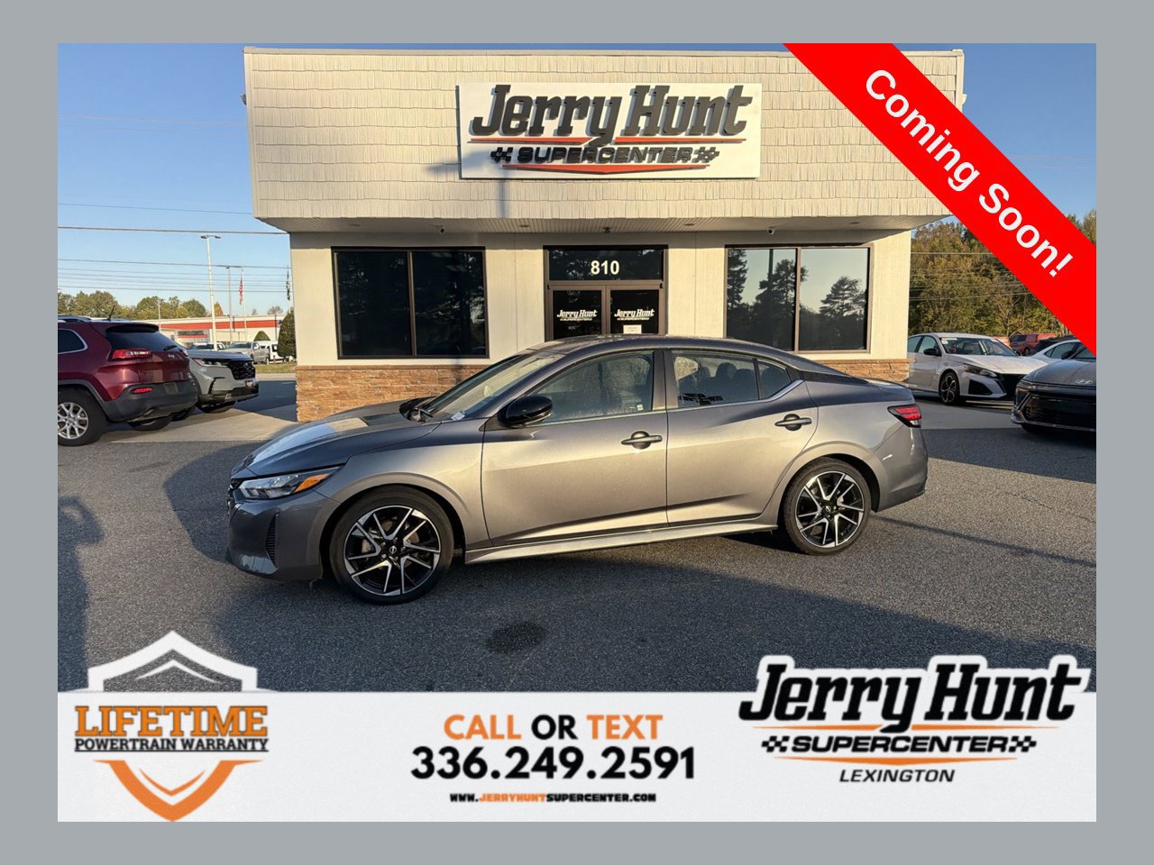 Used 2024 Nissan Sentra SR FWD image 1