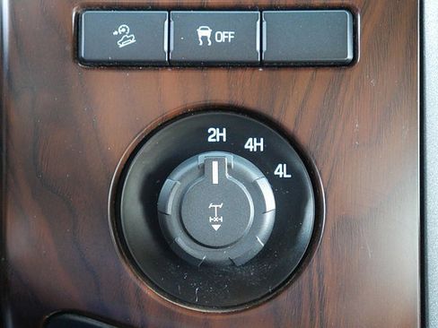 Used 2016 Ford F250 Lariat w/ Lariat Interior Package image 35