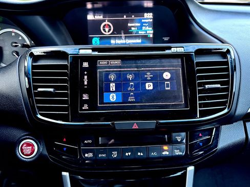 Used 2017 Honda Accord EX-L image 4