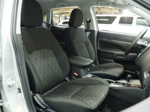 Used 2024 Mitsubishi Outlander Sport ES AWD/4WD image 23