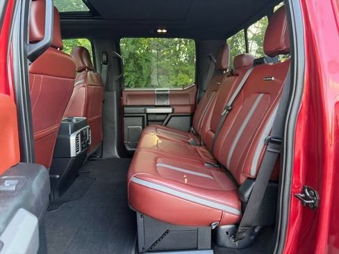 Certified 2019 Ford F450 Platinum w/ Platinum Ultimate Package AWD/4WD image 20