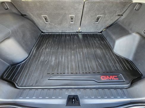 Used 2019 GMC Terrain Denali w/ Advanced Safety Package image 34