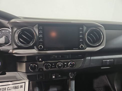 Used 2021 Toyota Tacoma SR5 w/ Trail Edition AWD/4WD image 19