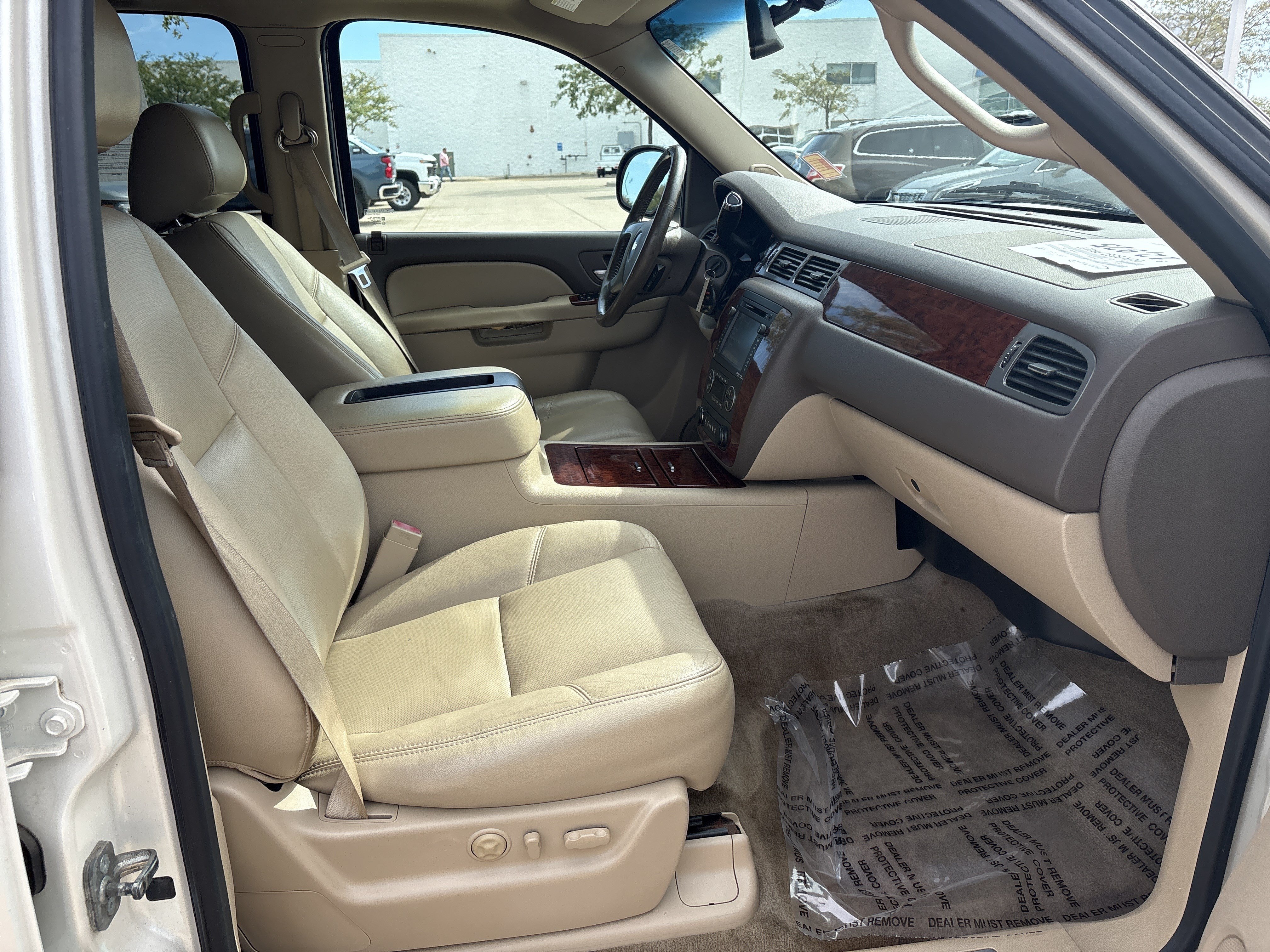 Used 2013 Chevrolet Suburban LTZ AWD/4WD image 20