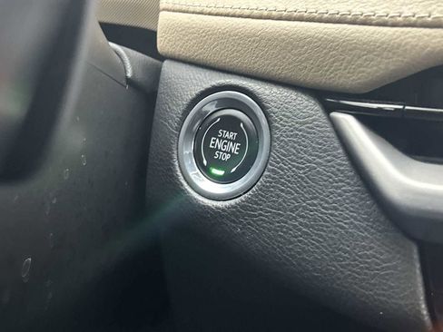 Certified 2024 Cadillac XT4 Luxury w/ Cold Weather Package image 16