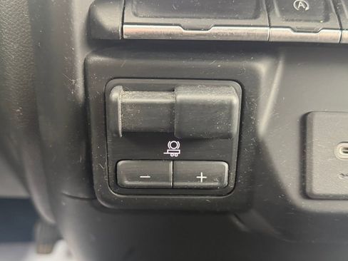 Used 2020 Chevrolet Silverado 1500 RST w/ All-Star Edition image 28