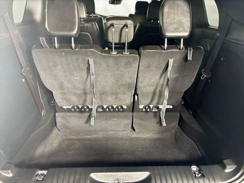 Certified 2025 Chrysler Pacifica Select AWD/4WD image 20