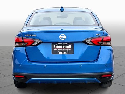 Used 2020 Nissan Versa SV image 4