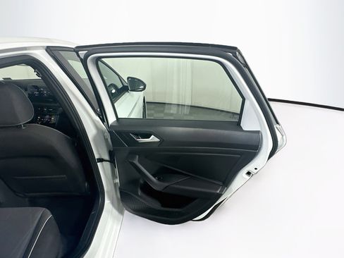 Used 2025 Volkswagen Jetta Sport FWD image 28