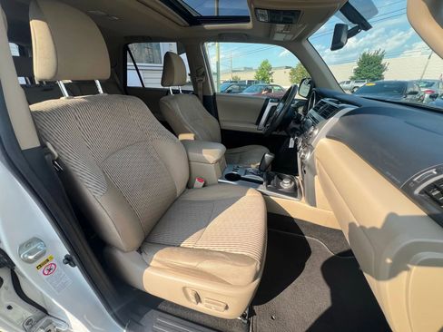 Used 2013 Toyota 4Runner SR5 image 29