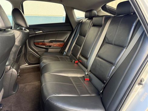 Used 2010 Honda Crosstour EX-L image 32