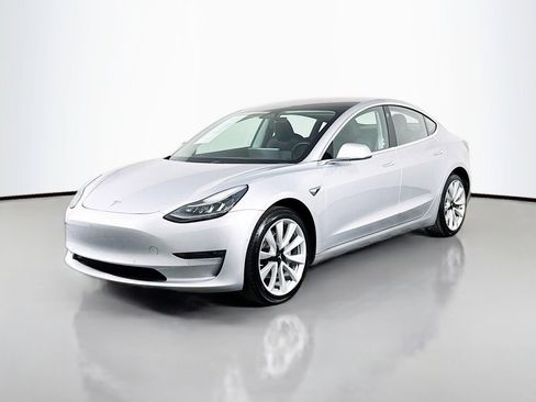 Used 2018 Tesla Model 3 Long Range RWD image 1