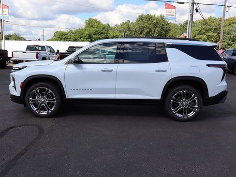 New 2026 Chevrolet Traverse LT w/ LPO, Floor Liner Package image 23