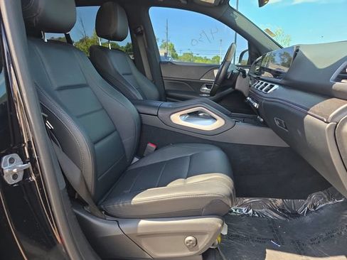Used 2022 Mercedes-Benz GLE 450 4MATIC w/ AMG Line Exterior image 16