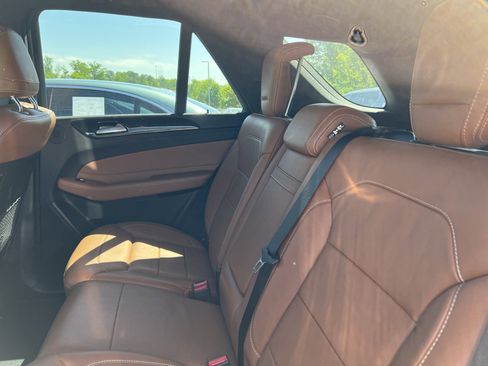 Used 2016 Mercedes-Benz GLE 400 4MATIC image 33