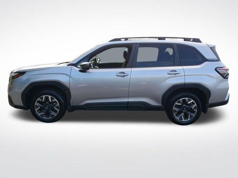 Used 2026 Subaru Forester Premium AWD/4WD image 4