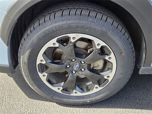 Used 2023 Subaru Crosstrek 2.0i Premium image 8