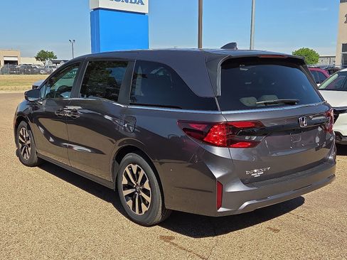 New 2026 Honda Odyssey EX-L image 3
