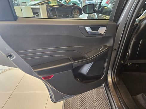 Used 2024 Ford Escape Platinum AWD/4WD image 24