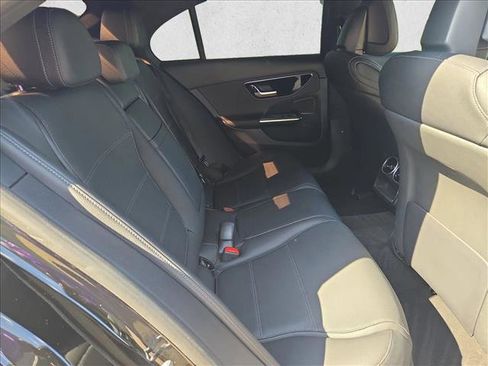 Used 2023 Mercedes-Benz C 300 Sedan image 17