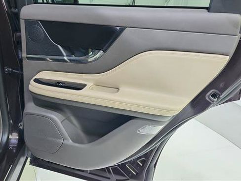 Used 2023 Lincoln Corsair FWD image 27