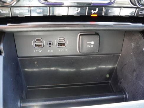 Certified 2023 Jeep Grand Cherokee L Limited AWD/4WD image 32