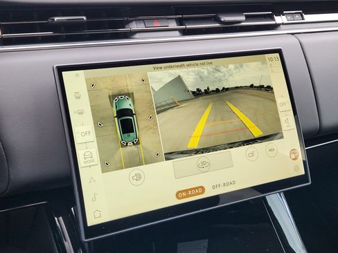 New 2025 Land Rover Range Rover Sport Dynamic SE image 17