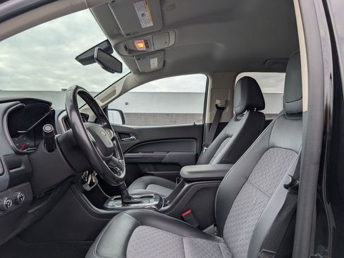 Used 2015 Chevrolet Colorado Z71 image 9