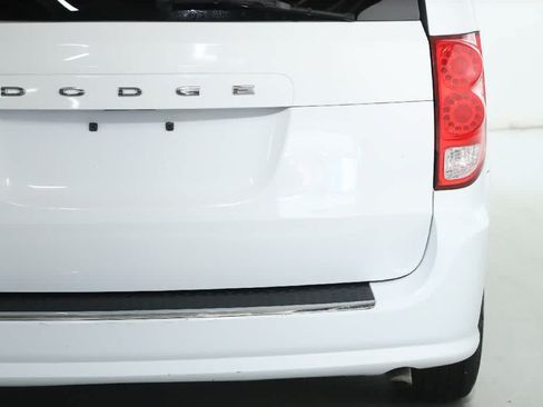 Used 2016 Dodge Grand Caravan SE w/ Quick Order Package 29E SE FWD image 42