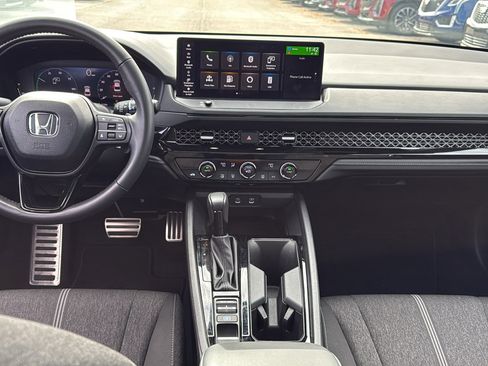 Used 2024 Honda Accord Sport image 9