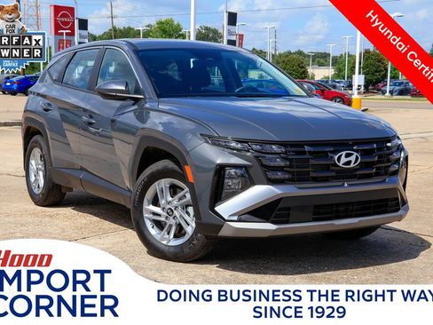 Used 2026 Hyundai Tucson SE FWD image 1