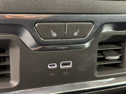 Used 2023 GMC Sierra 1500 SLT w/ SLT Premium Package image 20