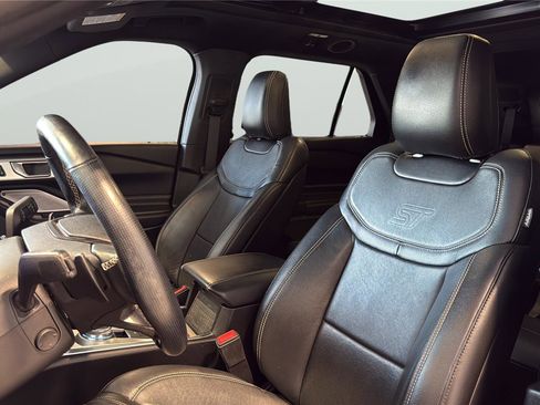 Used 2020 Ford Explorer ST w/ ST Street Pack image 10