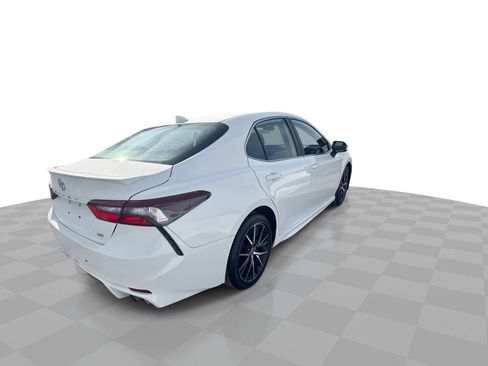 Used 2021 Toyota Camry SE image 8
