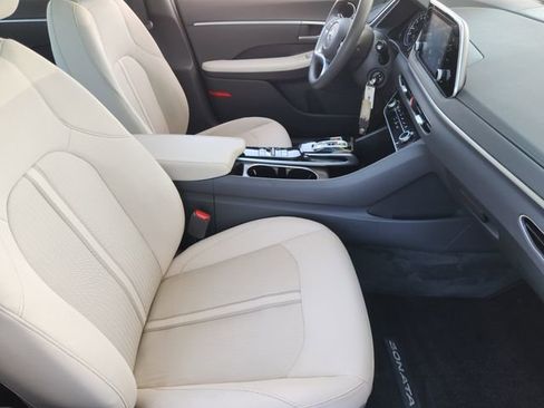 Used 2023 Hyundai Sonata SE image 10