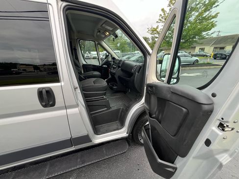 Used 2016 RAM ProMaster 2500 w/ Premium Appearance Group image 35
