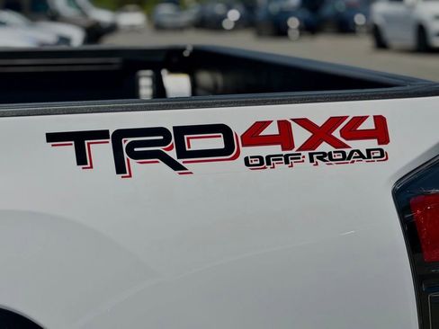 Used 2023 Toyota Tacoma TRD Off-Road w/ Black Out Package (TMS) AWD/4WD image 15