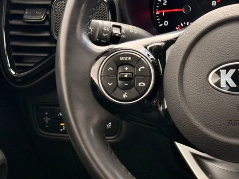 Used 2021 Kia Soul EX image 24