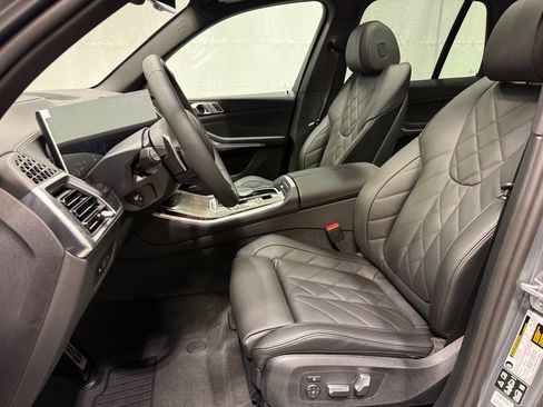 Used 2026 BMW X5 xDrive40i w/ M Sport Package AWD/4WD image 15