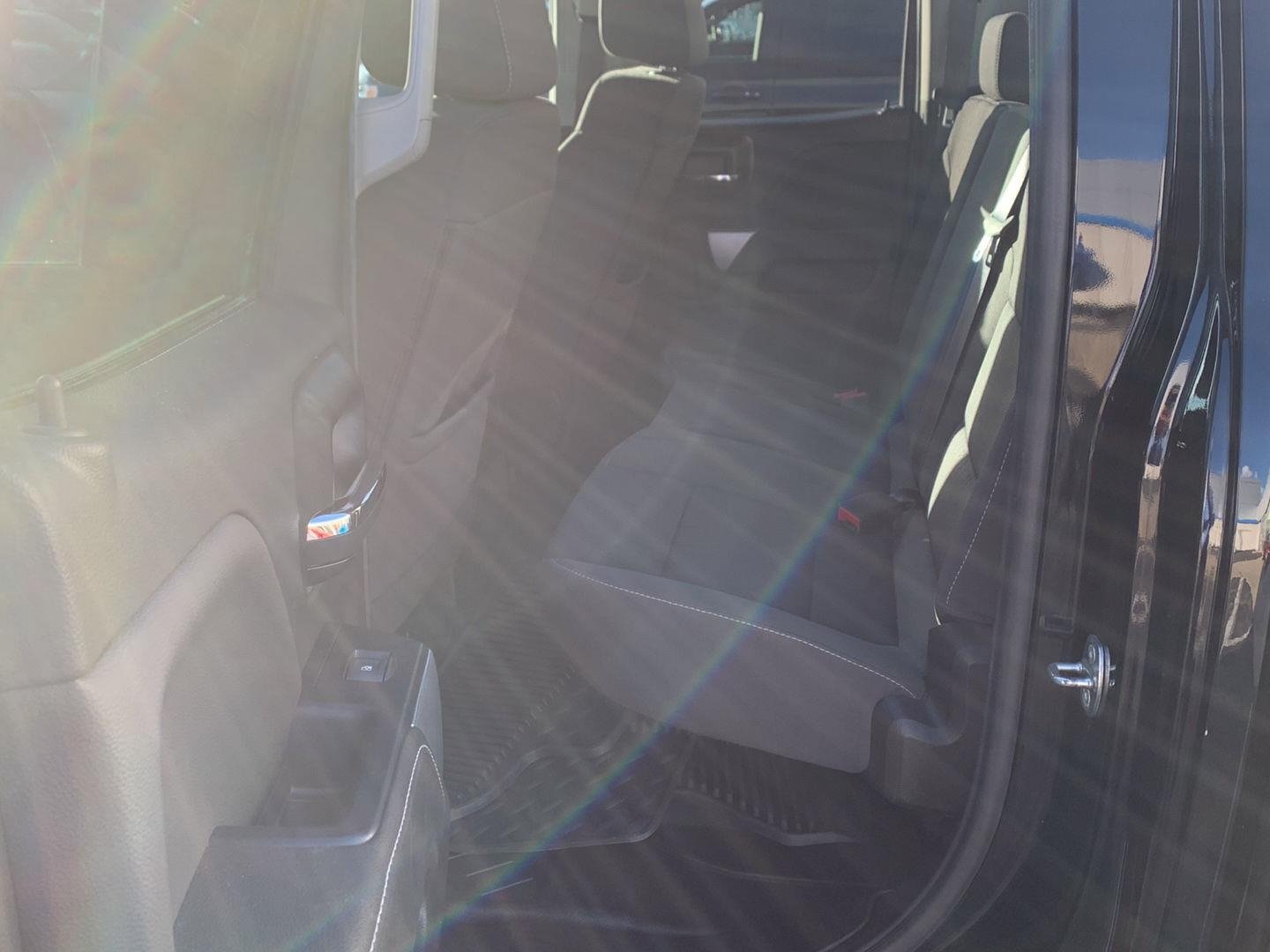 Used 2018 Chevrolet Silverado 1500 LT w/ All Star Edition AWD/4WD image 23